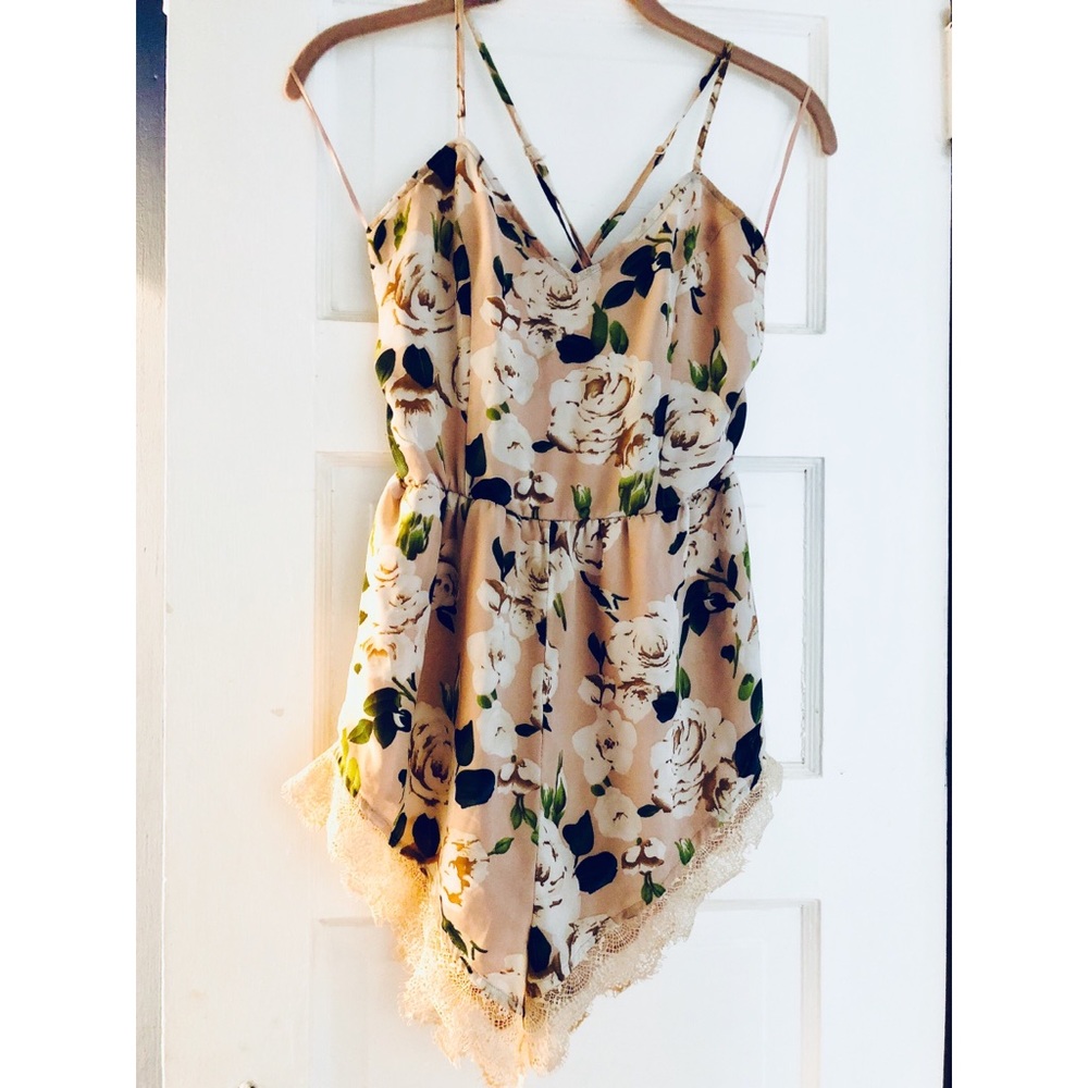 Tobi V-Cut Floral Romper